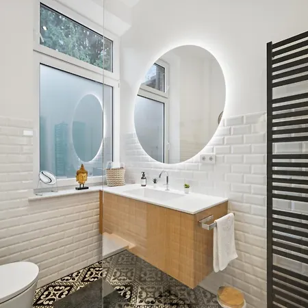 Nuit Apartment - Zentral, Familien, Terrasse, Naehe Messe Dortmund