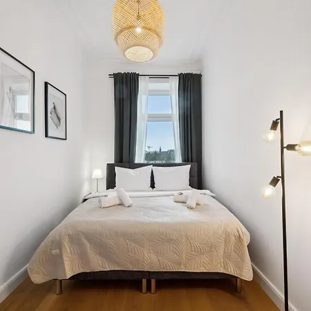 شقة Nuit Apartment - Zentral, Familien, Terrasse, Naehe Messe Dortmund *